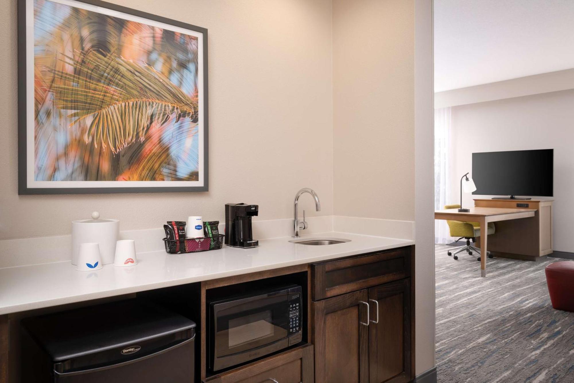 Hampton Inn פלאנט סיטי מראה חיצוני תמונה